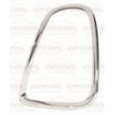 REAR LAMP SURROUND - CHROME (RH)