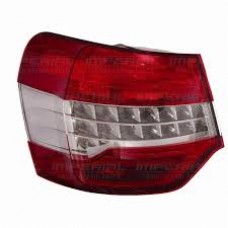 REAR WING LAMP - SALOON - RED/CLEAR (LH)