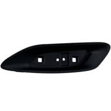 REAR BUMPER REFLECTOR HOUSING (RH)